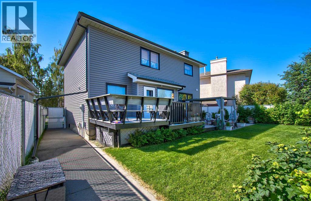 Single Family House for Sale in  Harvest Oak Place NE Harvest Hills Calgary 