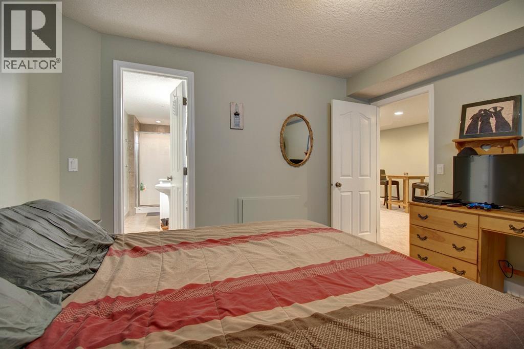Single Family House for Sale in  Harvest Oak Place NE Harvest Hills Calgary 