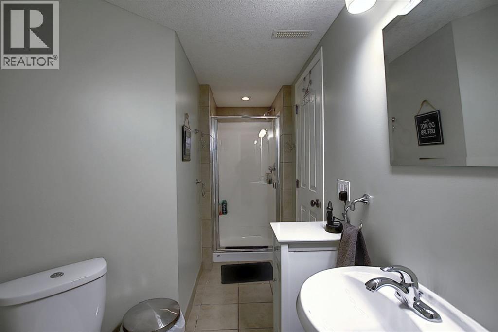Single Family House for Sale in  Harvest Oak Place NE Harvest Hills Calgary 