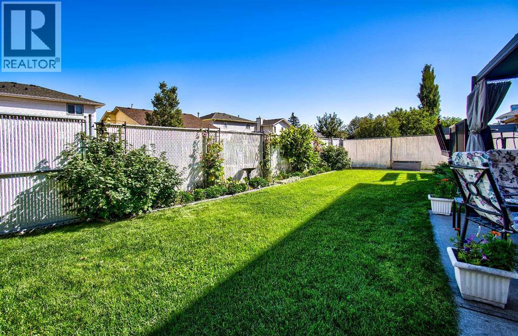 Single Family House for Sale in  Harvest Oak Place NE Harvest Hills Calgary 