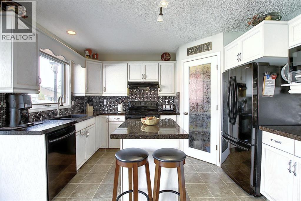 Single Family House for Sale in  Harvest Oak Place NE Harvest Hills Calgary 