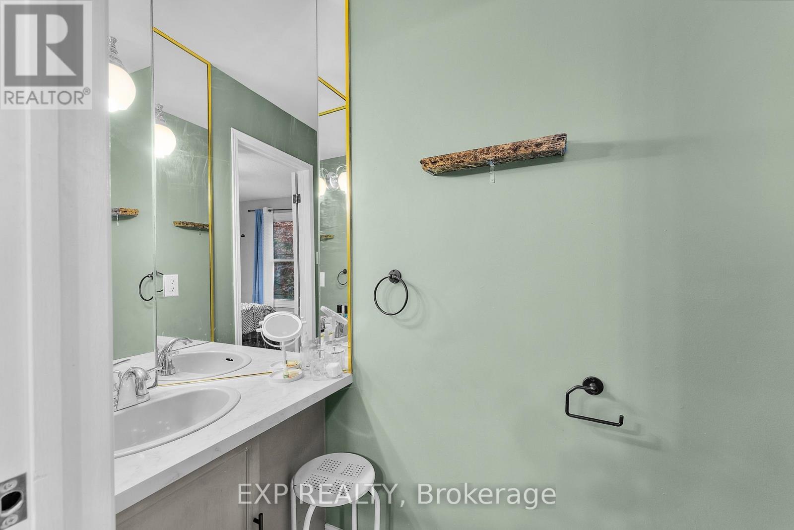 Photo 18 of 3 Briarsdale Crescent, Welland ON