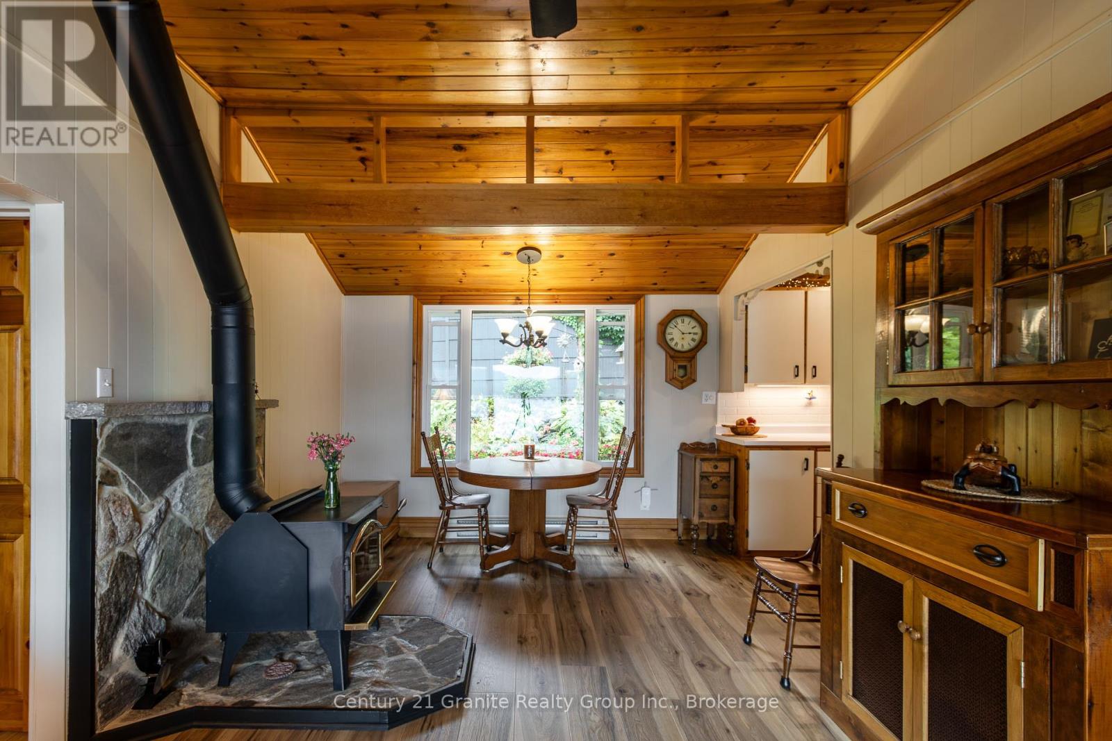 Photo 41 of 1528 Dignan Road, Dysart Et Al ON