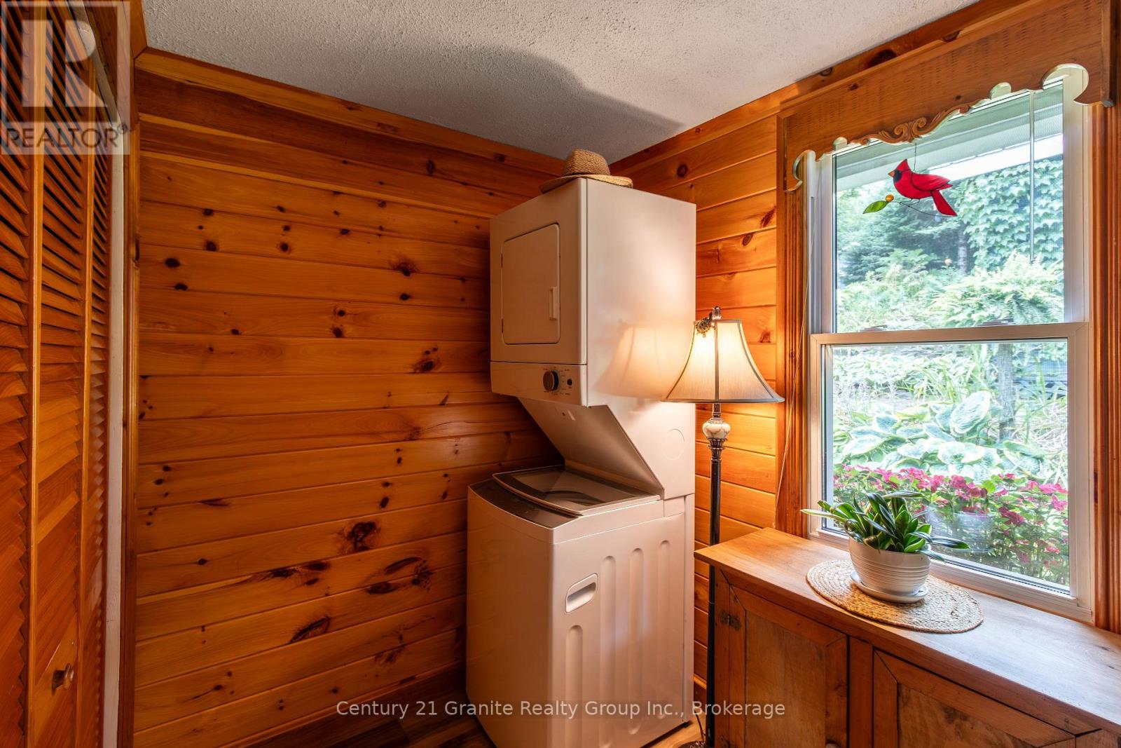 Photo 20 of 1528 Dignan Road, Dysart Et Al ON