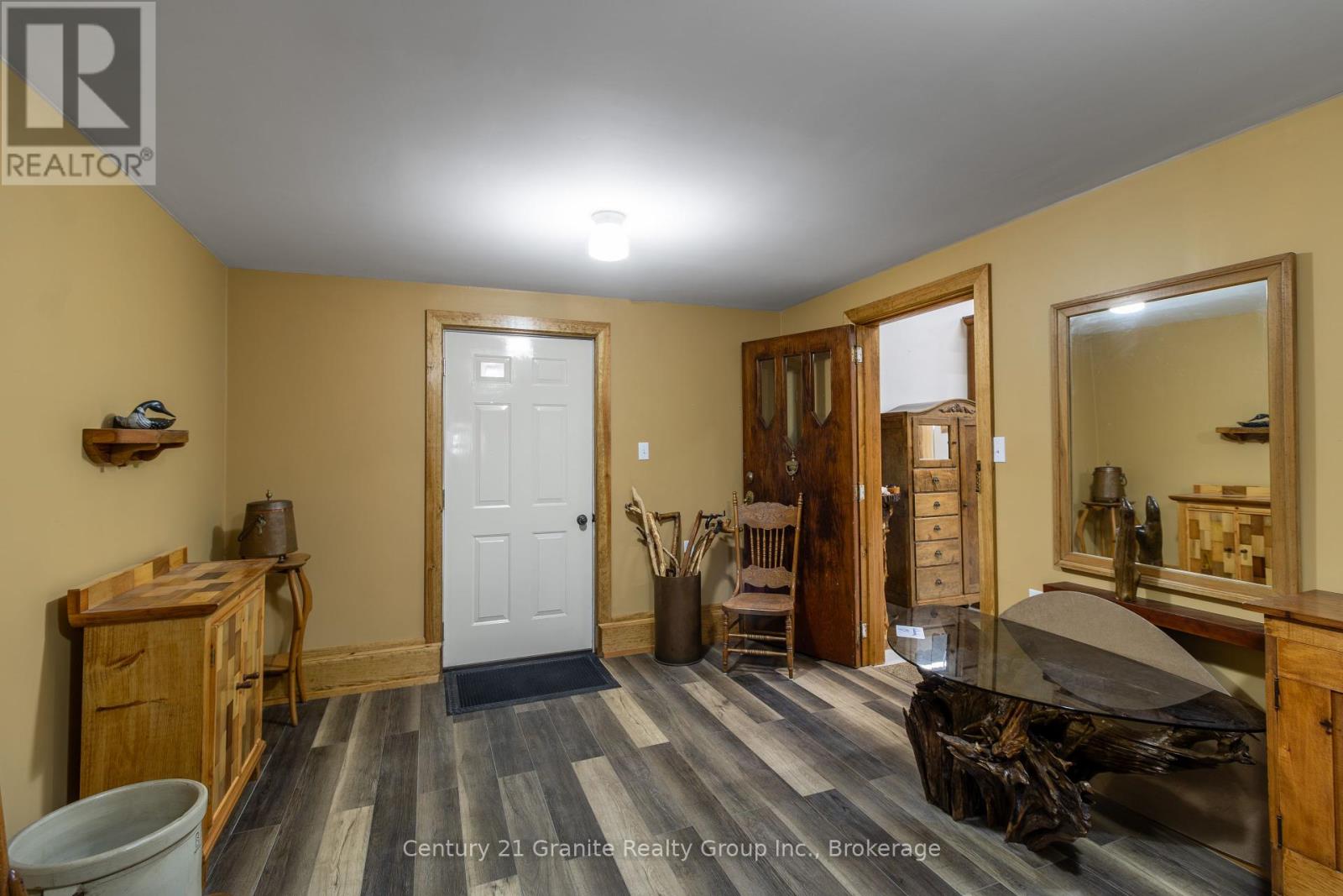 Photo 19 of 1528 Dignan Road, Dysart Et Al ON