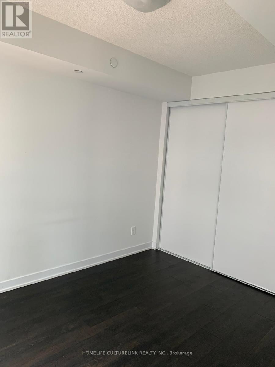 Photo 8 of 818 87 Peter Street, Toronto ON