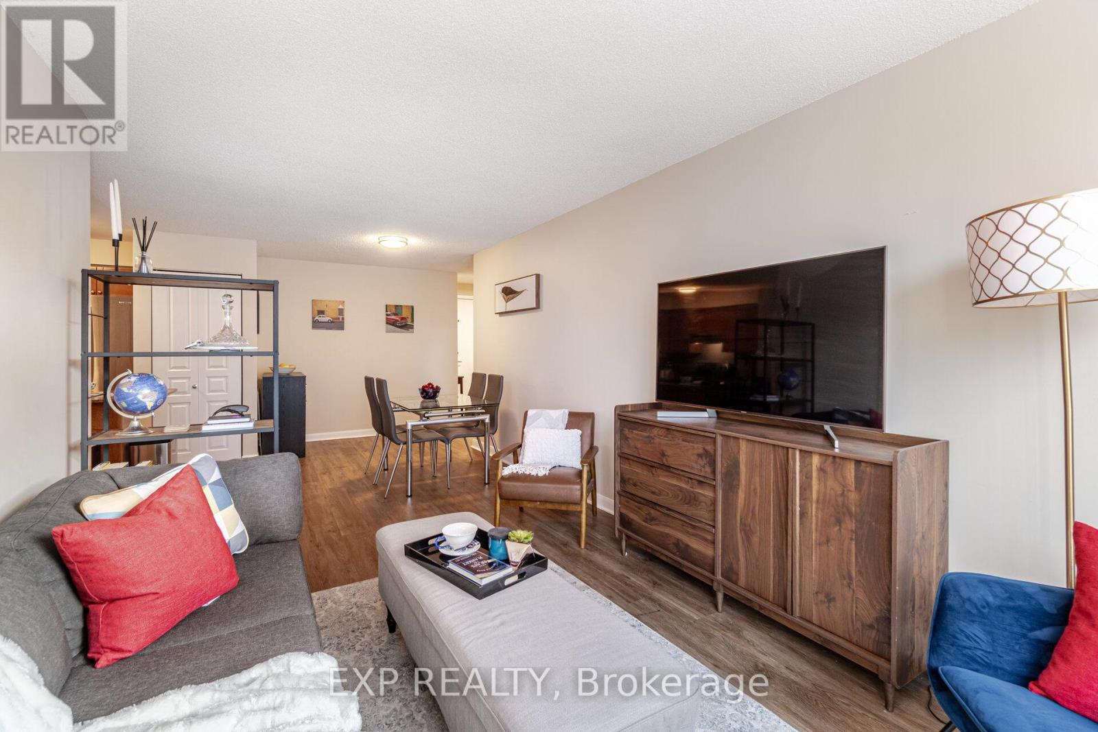 Photo 3 of 566 313 Richmond Street E, Toronto ON