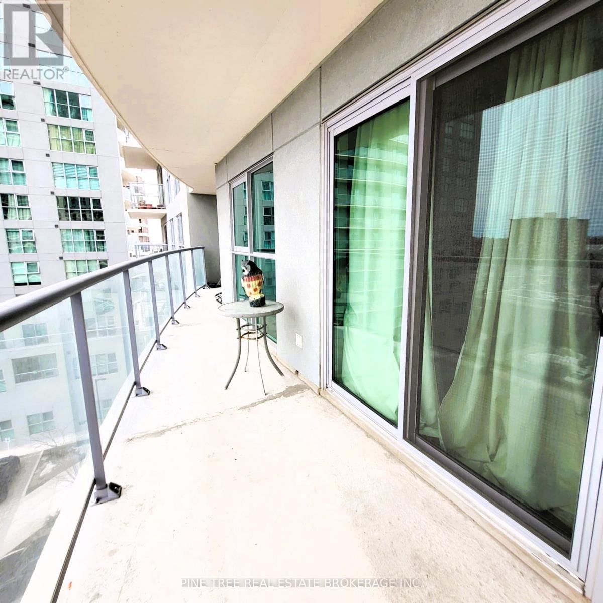 Photo 21 of 701 2150 Lawrence Avenue E, Toronto ON