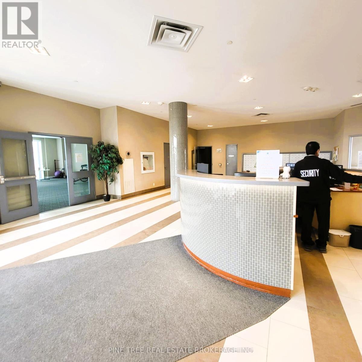 Photo 22 of 701 2150 Lawrence Avenue E, Toronto ON