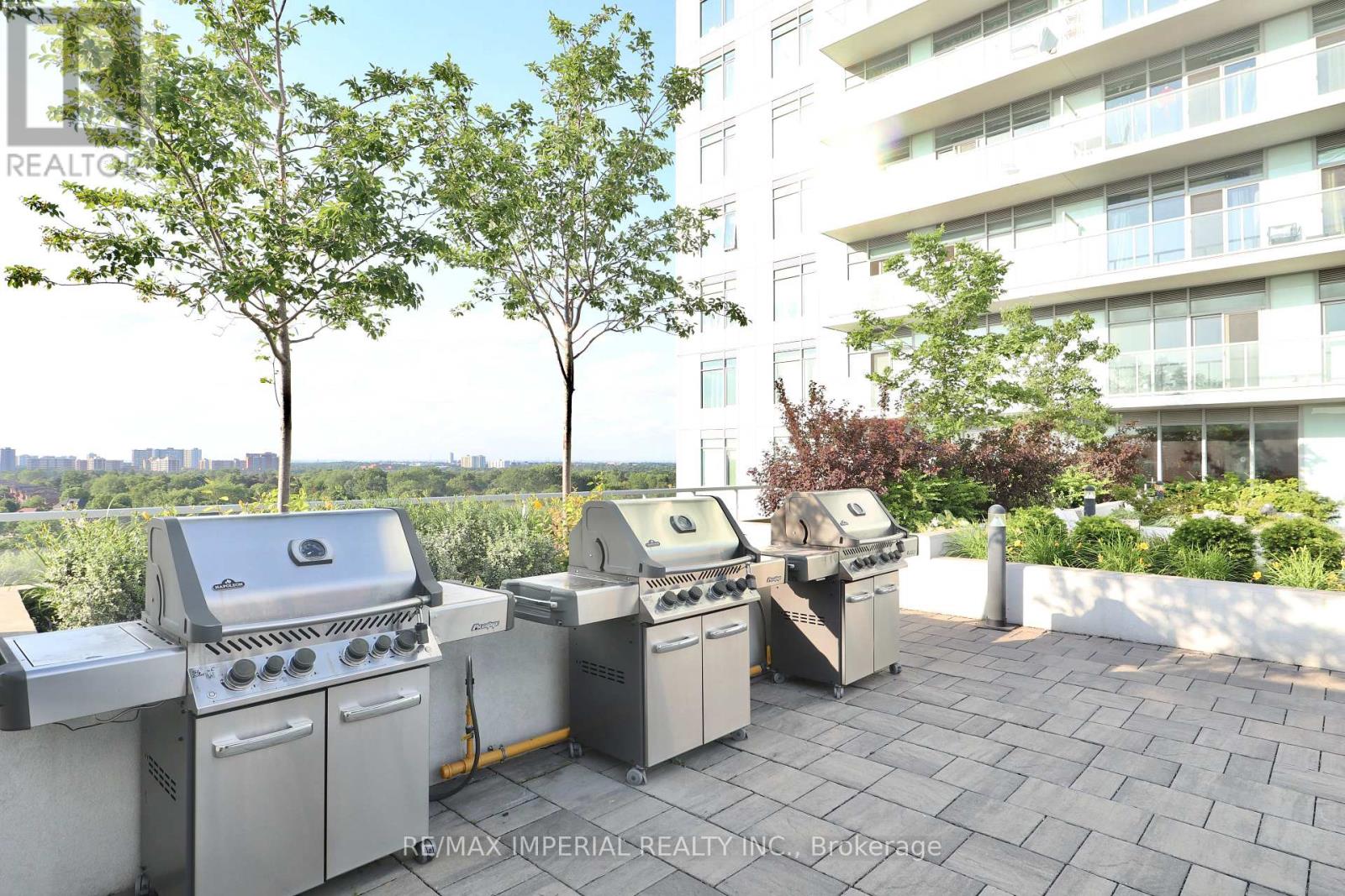Photo 1 of 402 3220 Sheppard Avenue E, Toronto ON