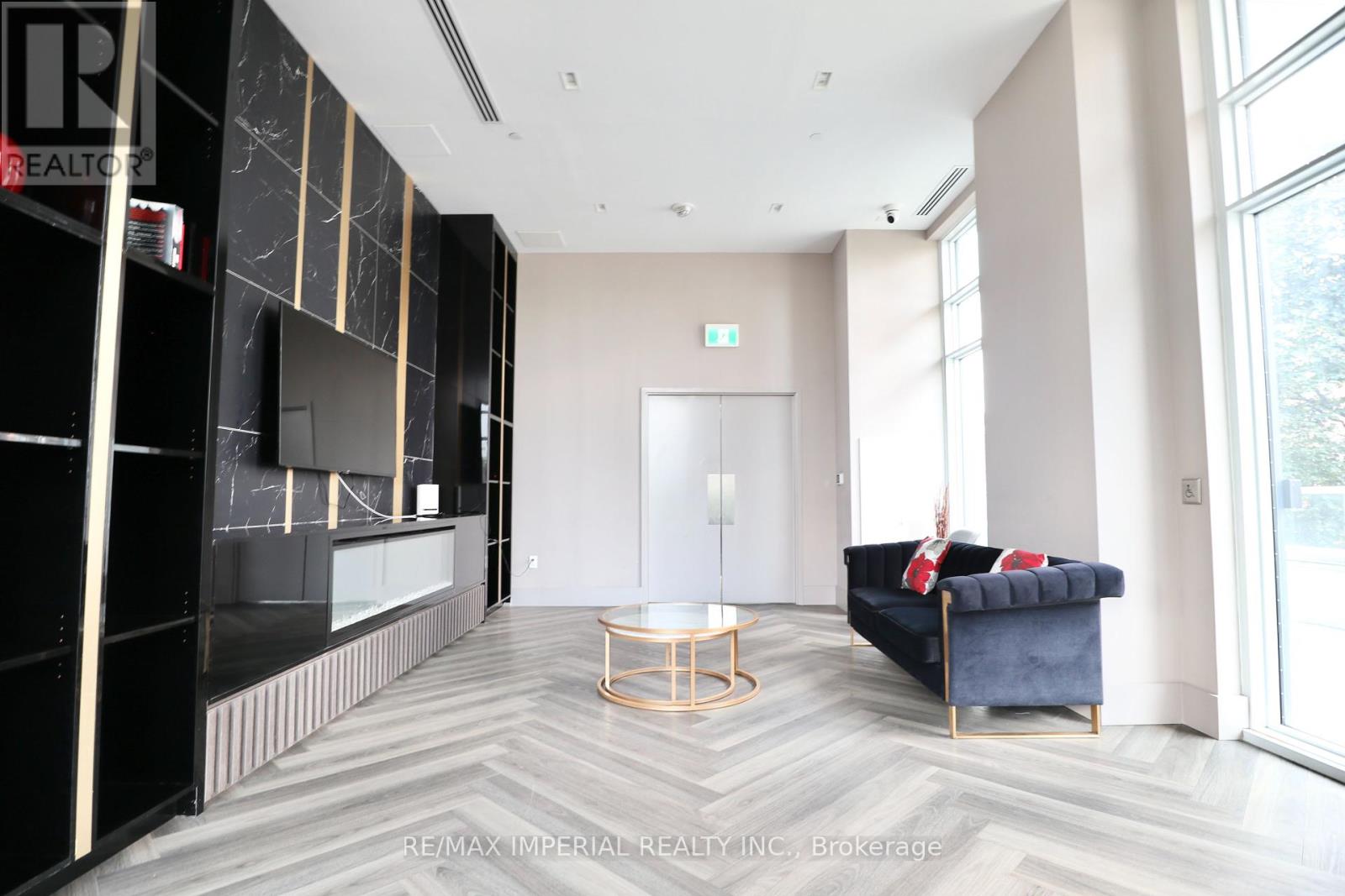 Photo 3 of 402 3220 Sheppard Avenue E, Toronto ON