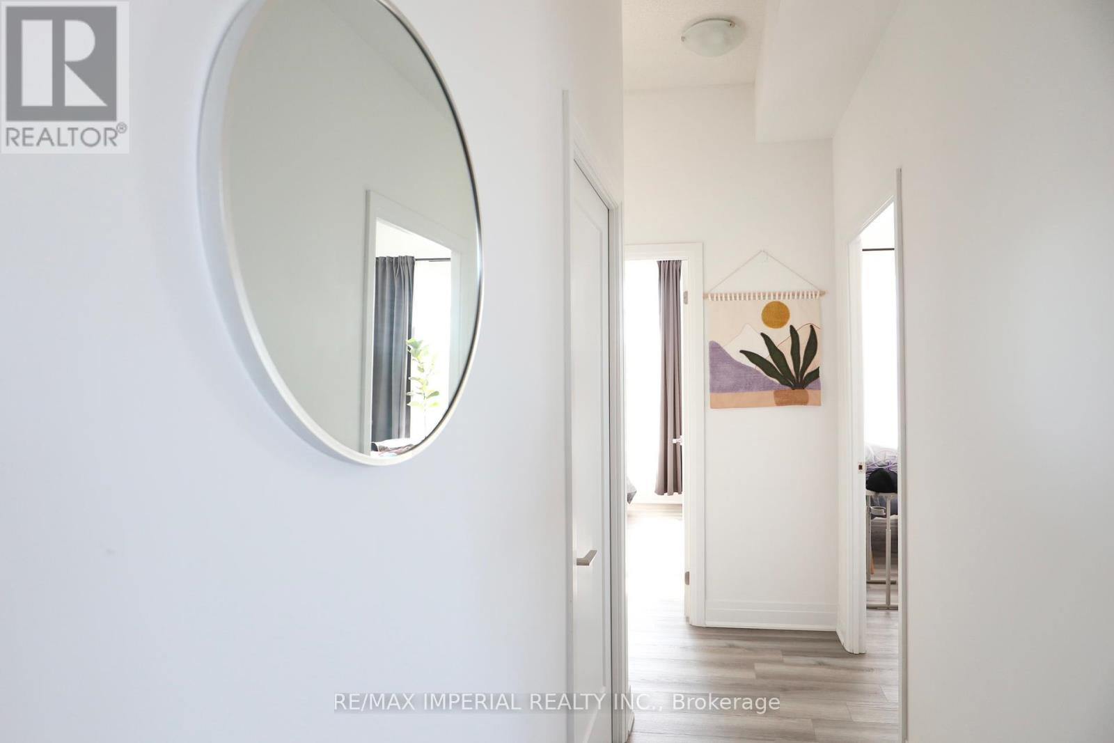 Photo 15 of 402 3220 Sheppard Avenue E, Toronto ON