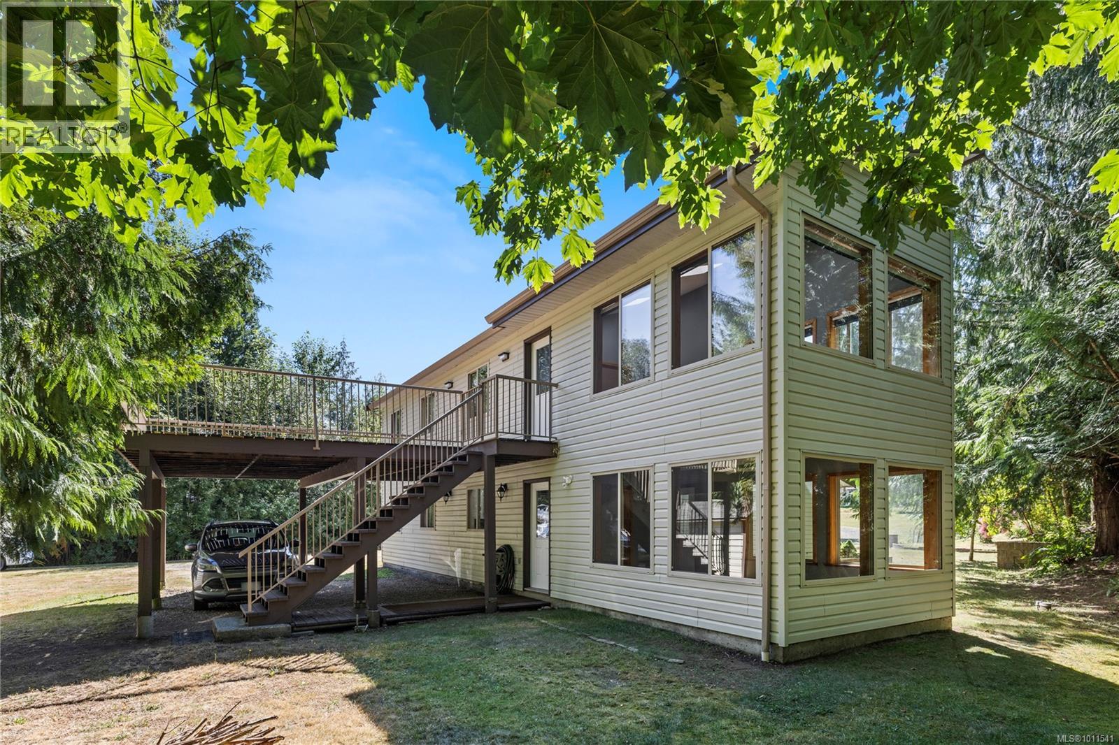 Photo 31 of 1092 Koskimo Rd, Qualicum Beach BC