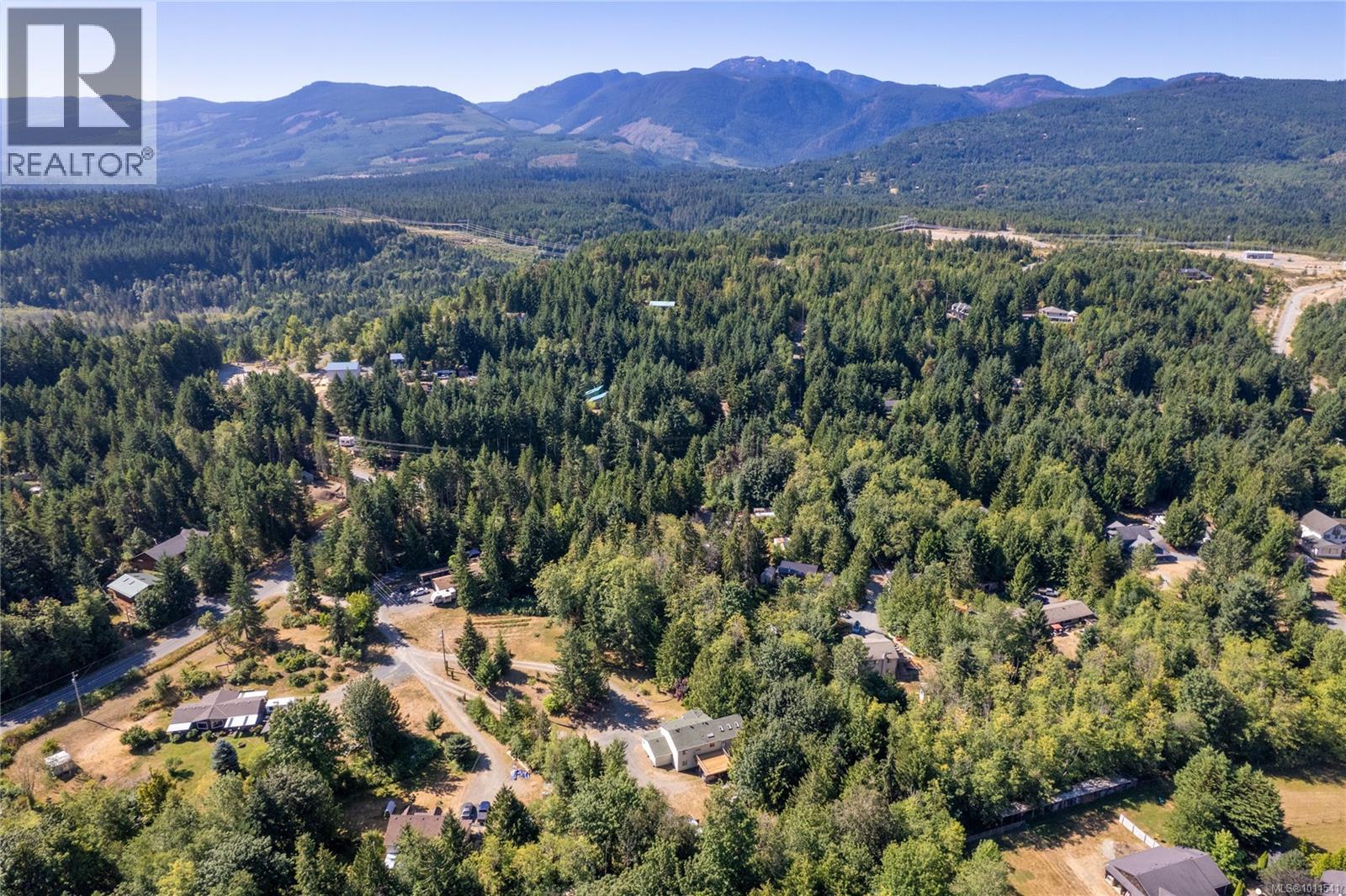 Photo 17 of 1092 Koskimo Rd, Qualicum Beach BC