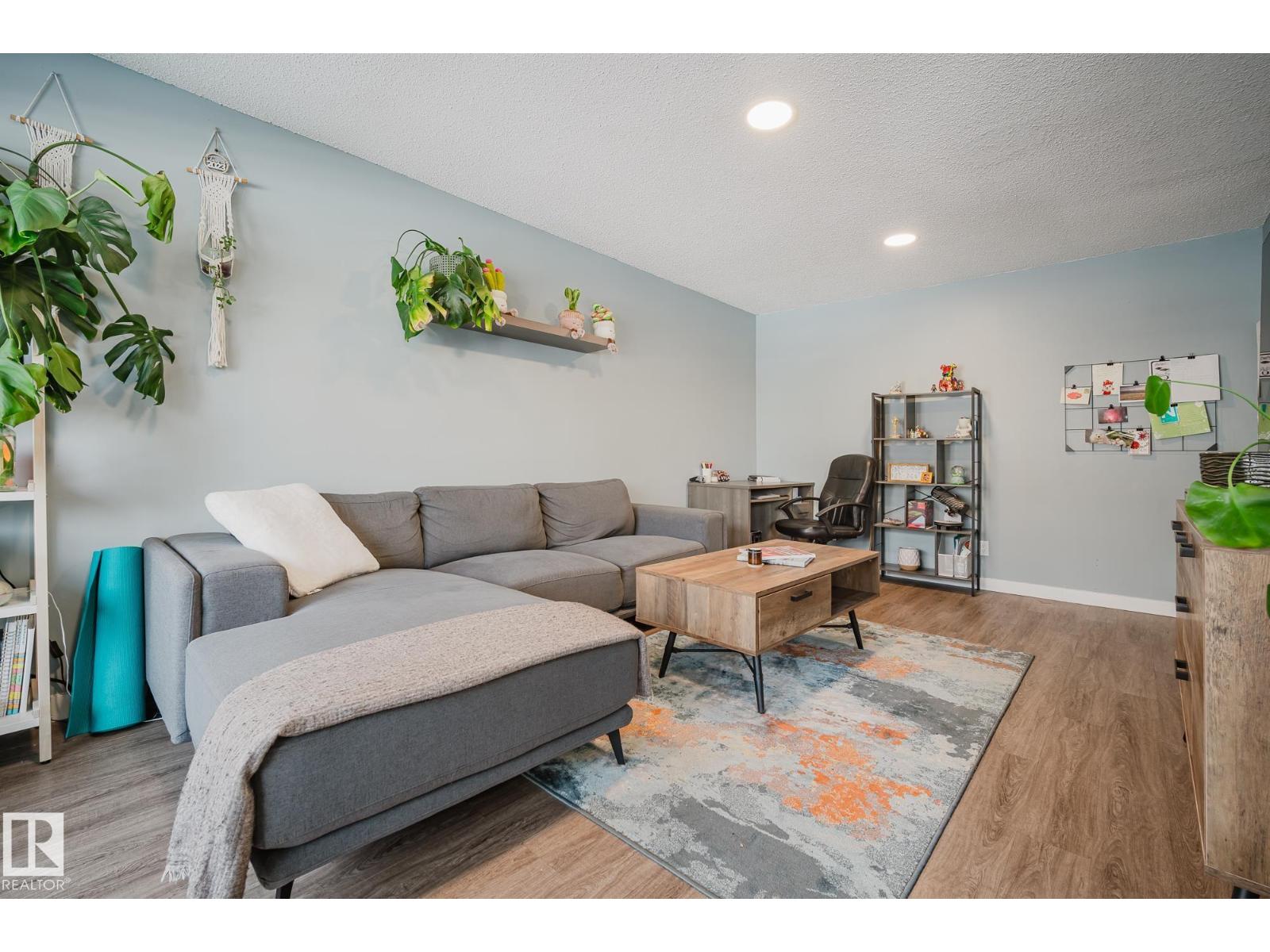 Photo 12 of 10149 83 Av Nw, Edmonton AB