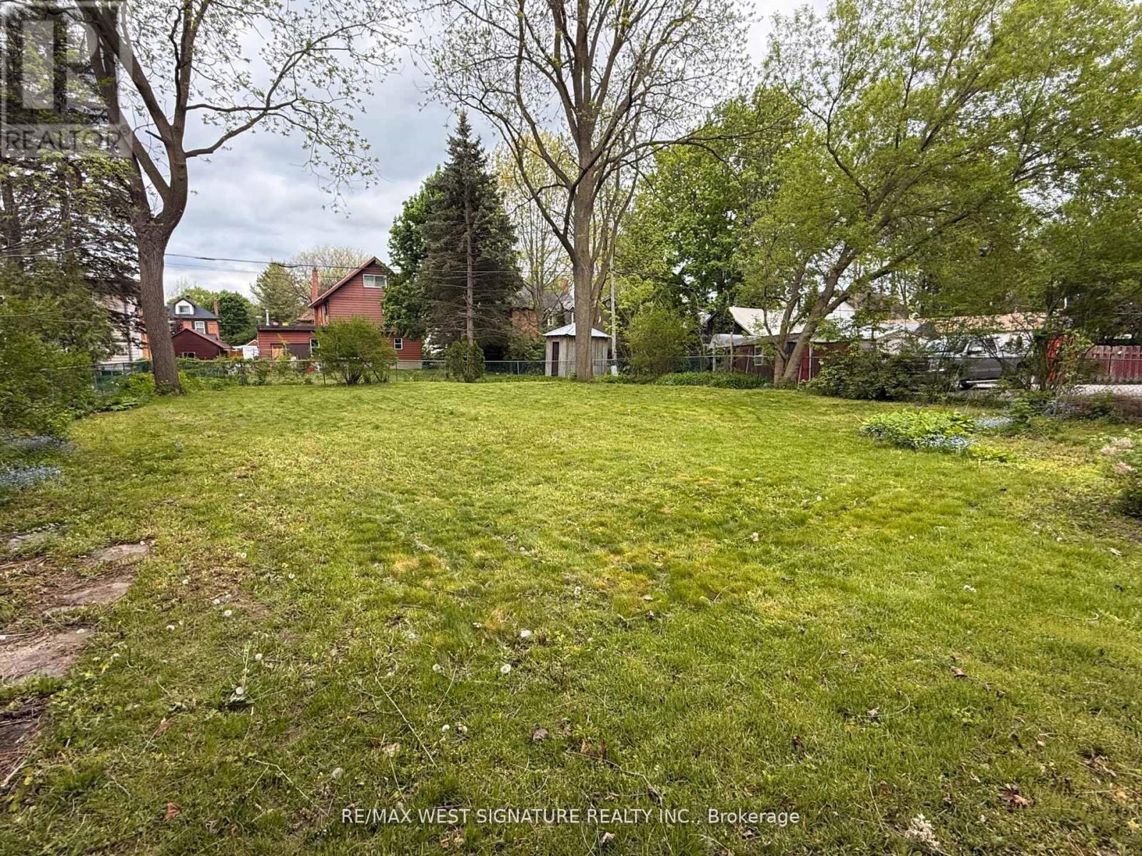Photo 2 of 195 Victoria Street W, New Tecumseth ON