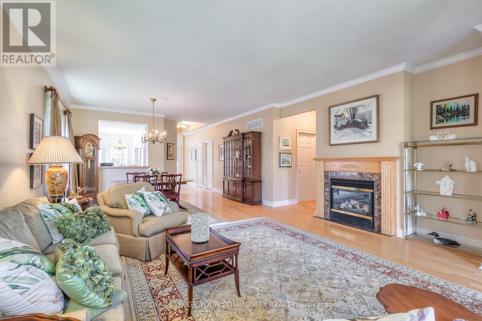 Photo 11 of 80 Arnies Chance, Whitchurchstouffville ON
