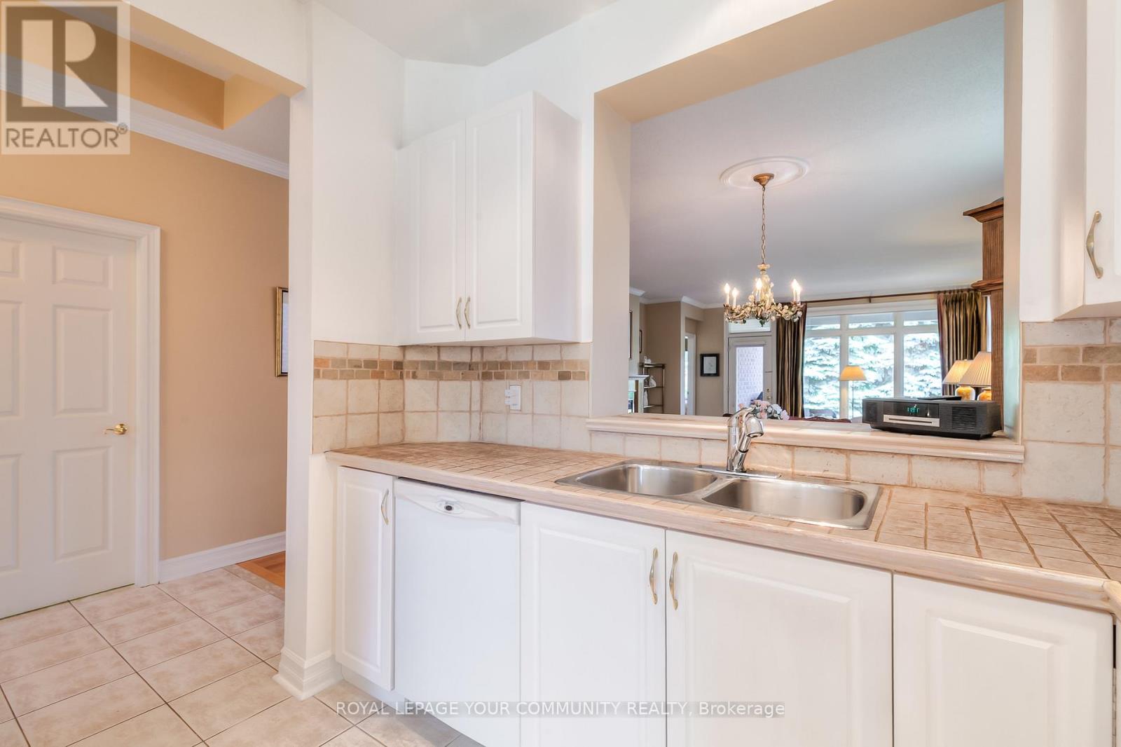 Photo 18 of 80 Arnies Chance, Whitchurchstouffville ON