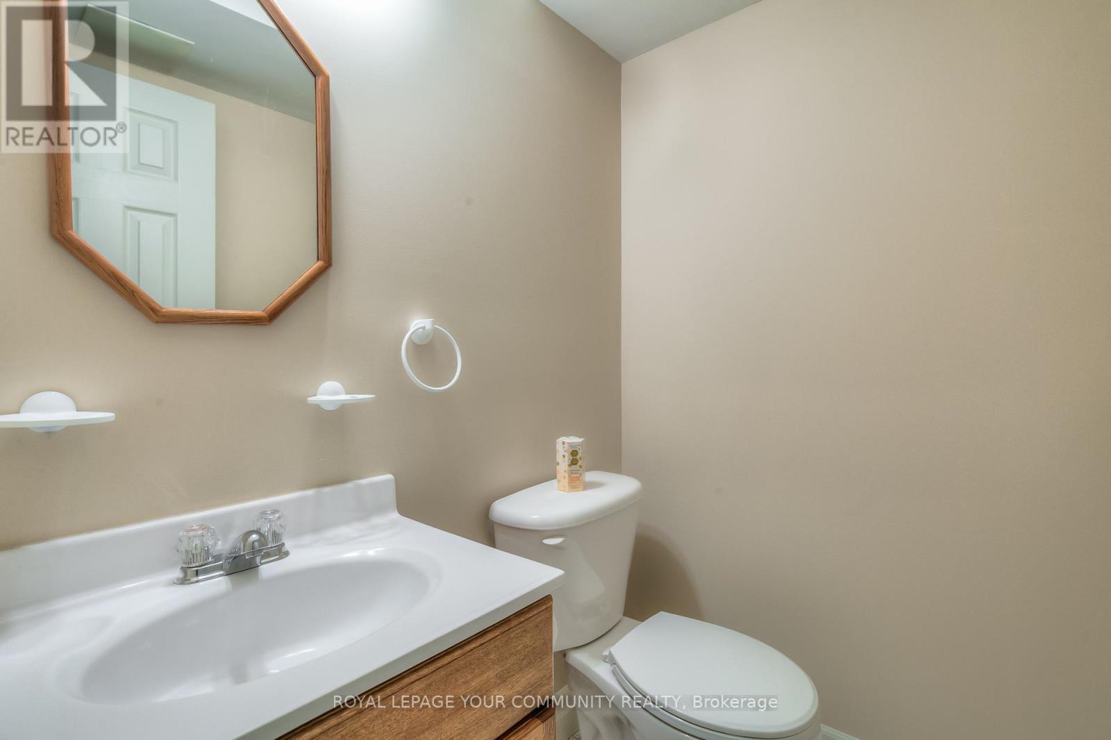 Photo 36 of 80 Arnies Chance, Whitchurchstouffville ON