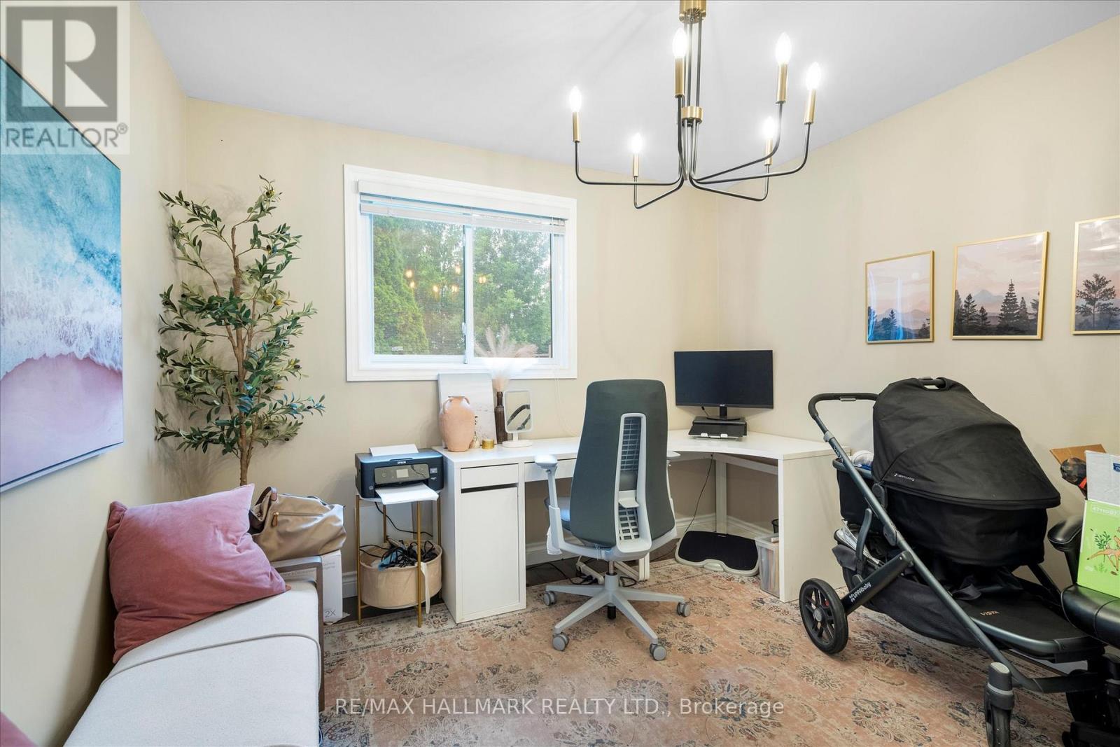 Photo 49 of 372 Dixon Boulevard, Newmarket ON