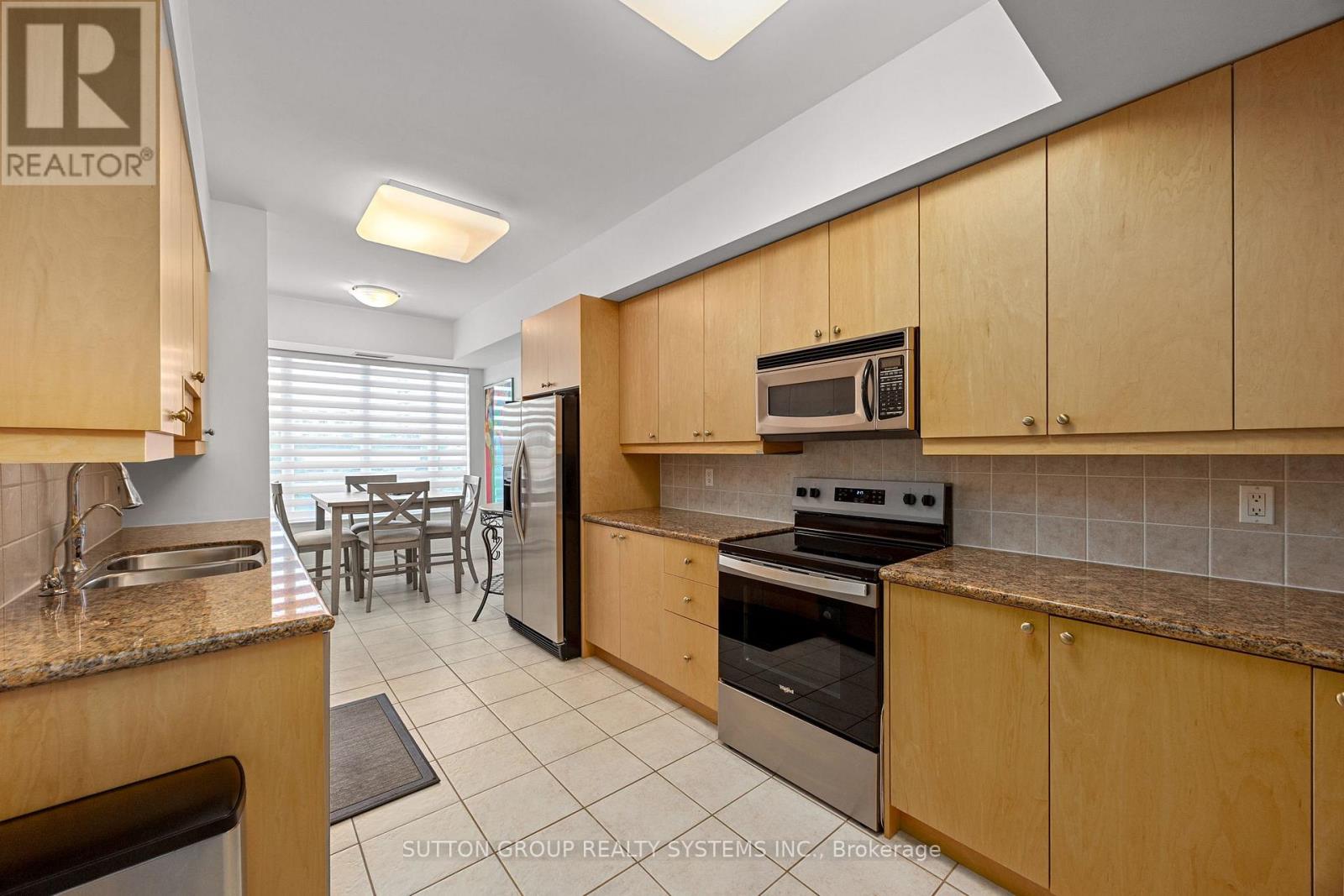 Photo 16 of 302 1 Cordoba Drive, Vaughan ON