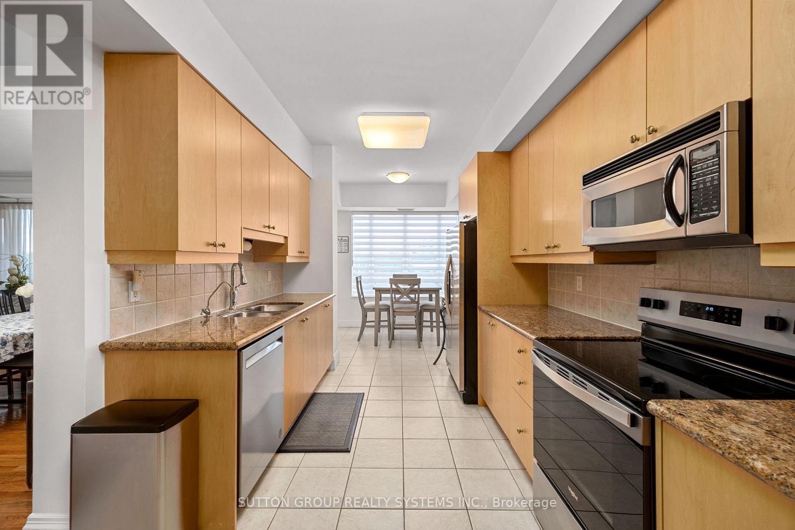 Photo 17 of 302 1 Cordoba Drive, Vaughan ON
