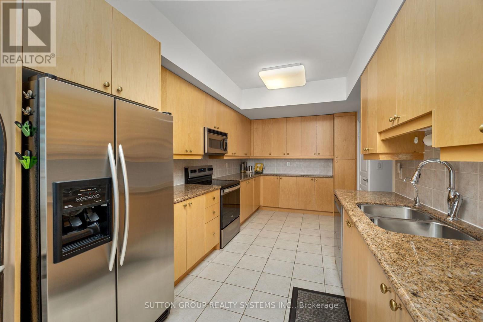Photo 19 of 302 1 Cordoba Drive, Vaughan ON
