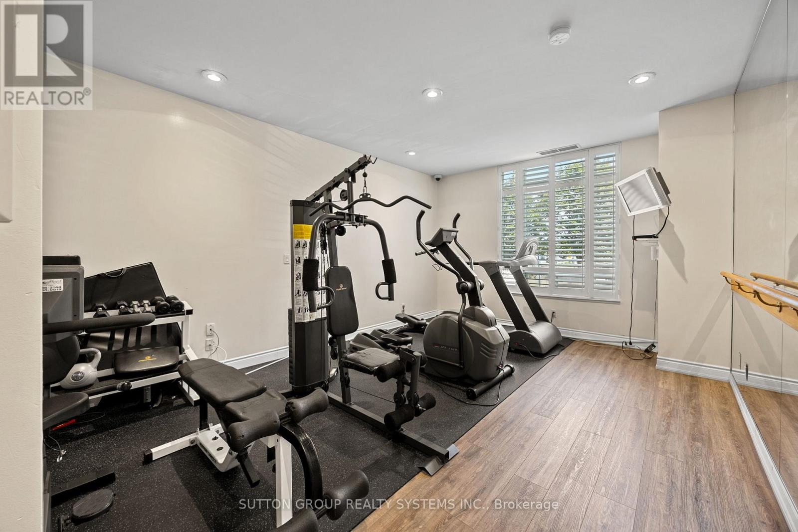 Photo 34 of 302 1 Cordoba Drive, Vaughan ON