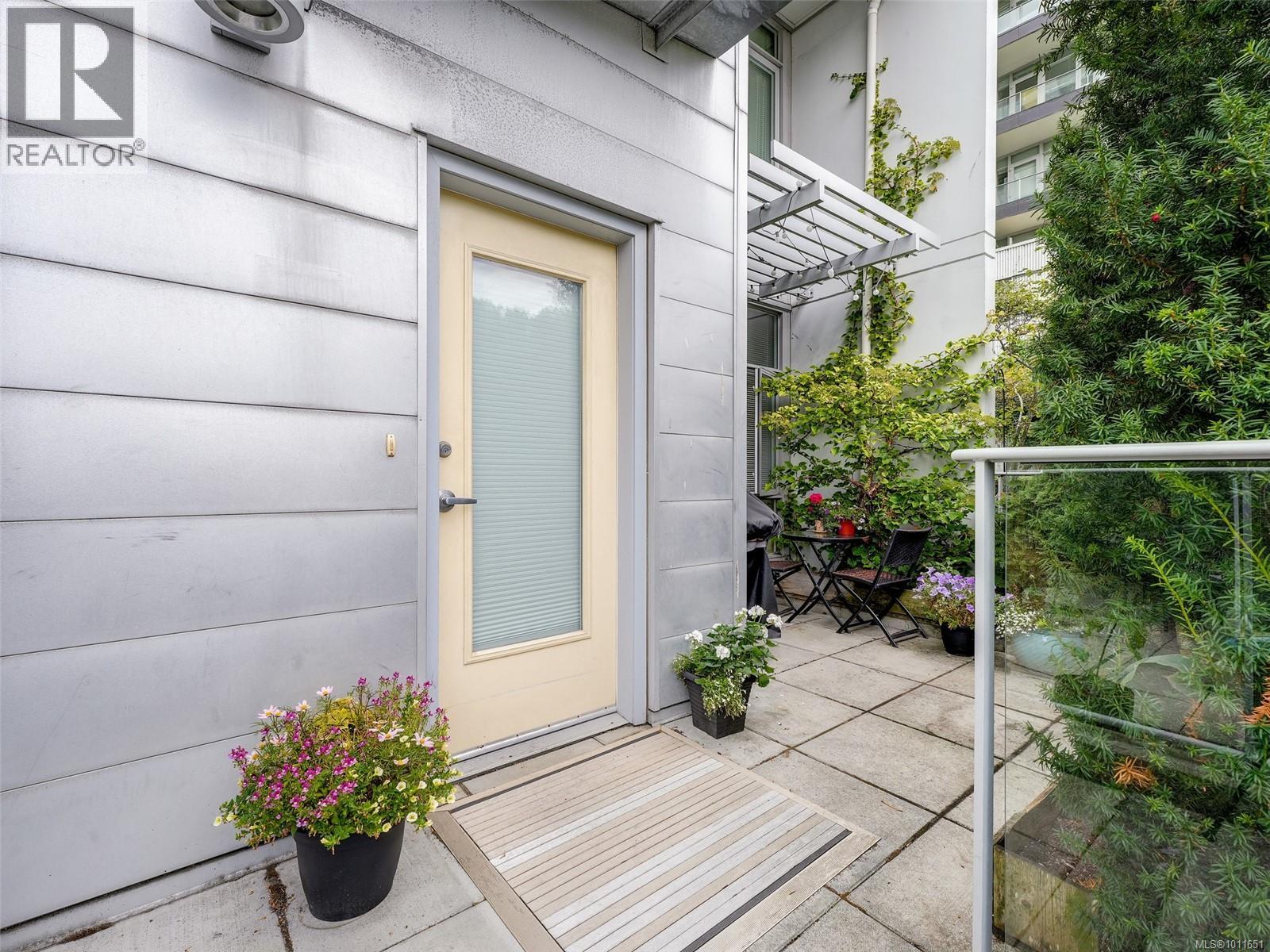 101 379 TYEE Rd, Victoria