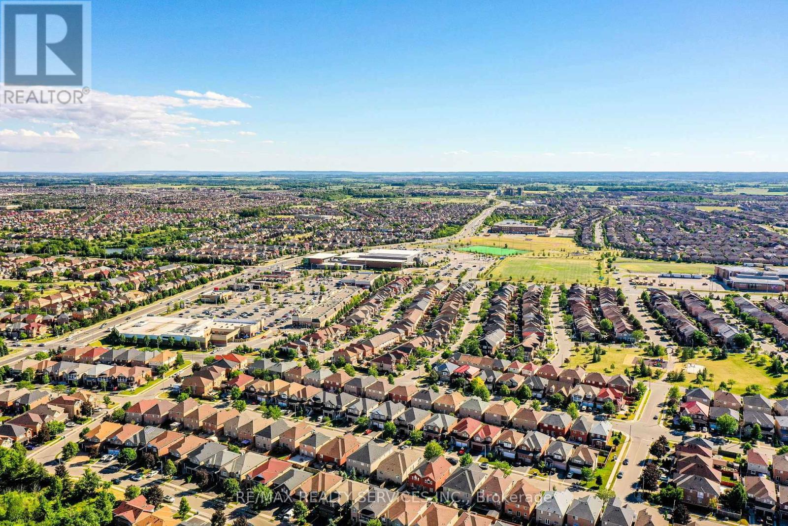 Photo 36 of 106 Beavervalley Drive, Brampton ON