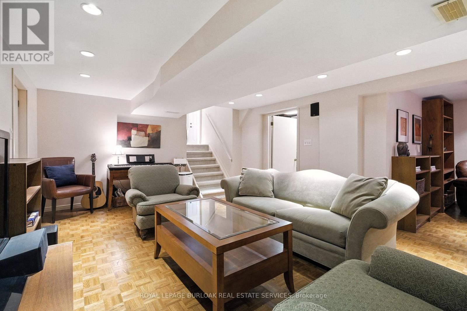 Photo 21 of 4042 Melba Lane, Burlington ON