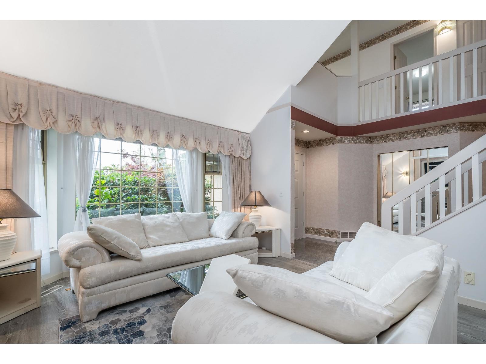 Photo 8 of 10862 160 Street, Surrey BC