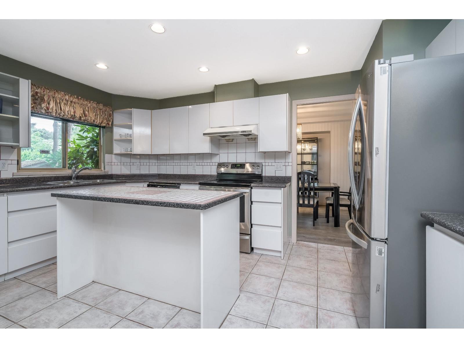 Photo 14 of 10862 160 Street, Surrey BC