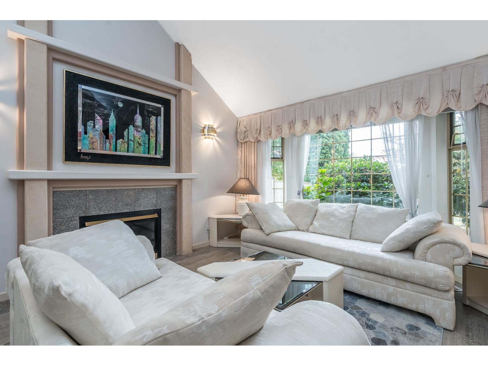 Photo 6 of 10862 160 Street, Surrey BC