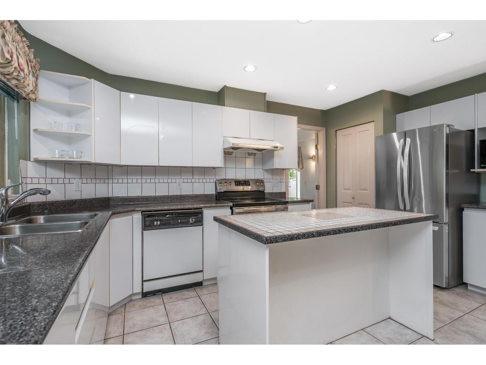 Photo 15 of 10862 160 Street, Surrey BC