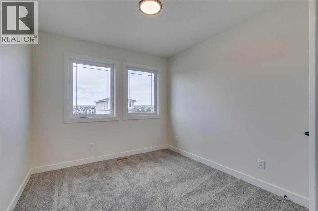 Photo 7 of 760 Langley Terrace Se, Airdrie AB