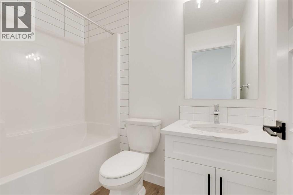 Photo 11 of 612 Buffaloberry Manor Se, Calgary AB