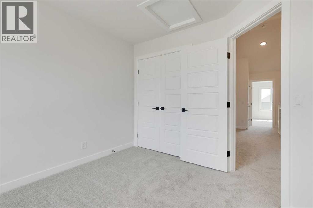 Photo 14 of 612 Buffaloberry Manor Se, Calgary AB