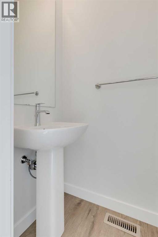 Photo 20 of 612 Buffaloberry Manor Se, Calgary AB