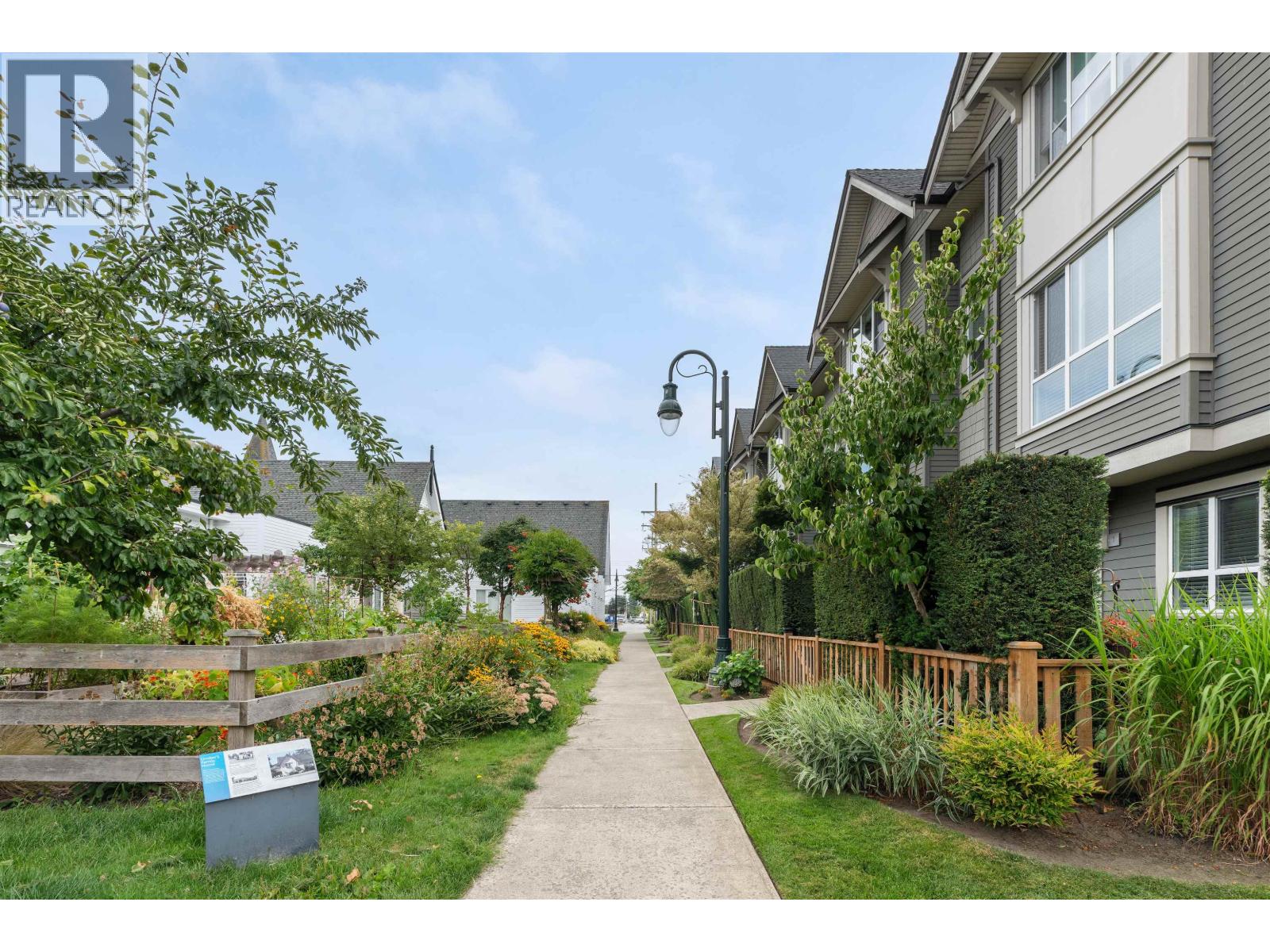 Photo 34 of 2 4949 47 A Avenue, Delta BC