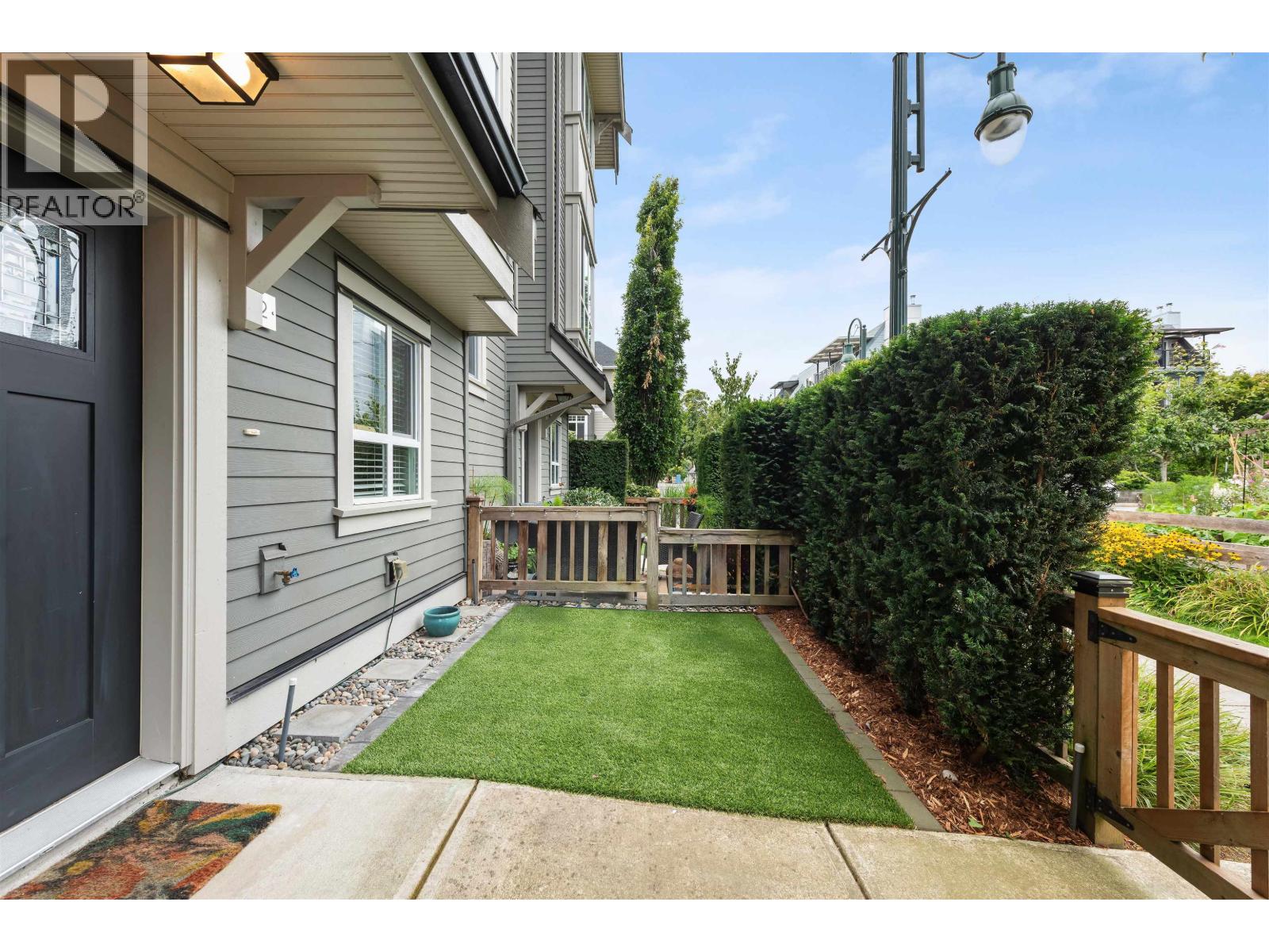 Photo 31 of 2 4949 47 A Avenue, Delta BC