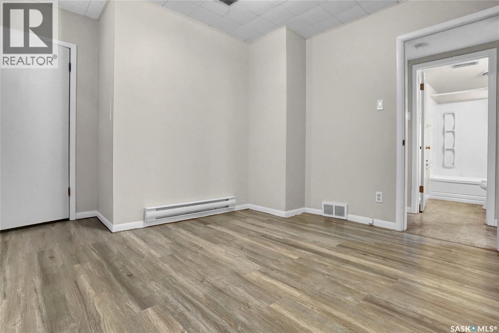 Photo 5 of 1281 1st Avenue Nw, Moose Jaw SK