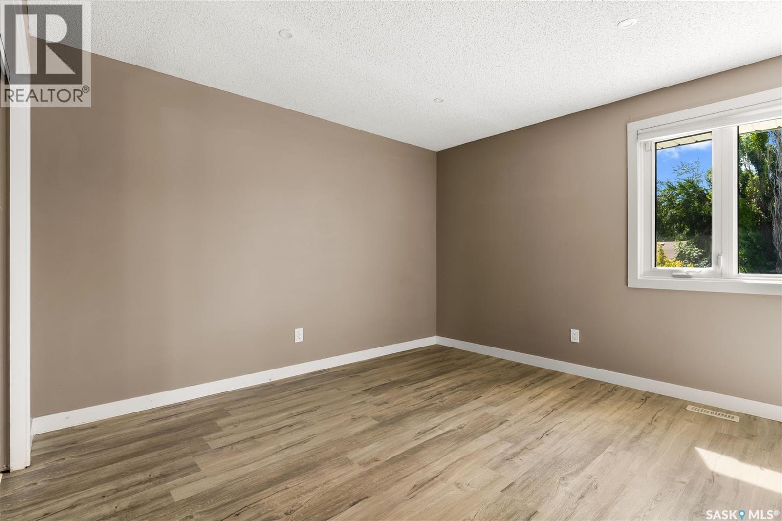 Photo 15 of 1027 Graham Road, Regina SK