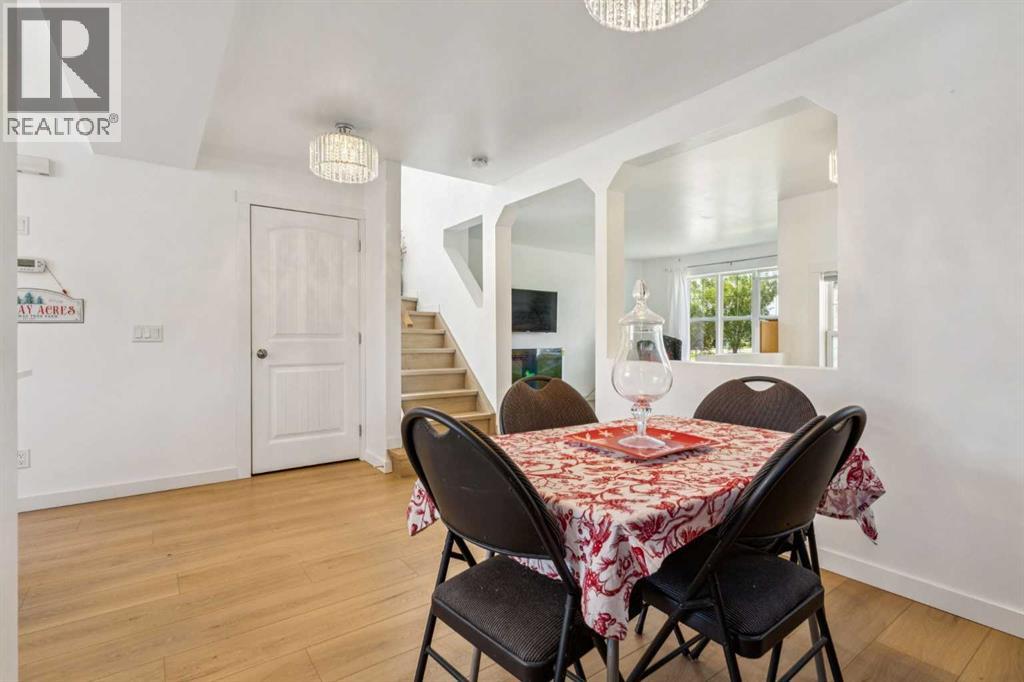 Photo 9 of 159 Country Hills Crescent Nw, Calgary AB