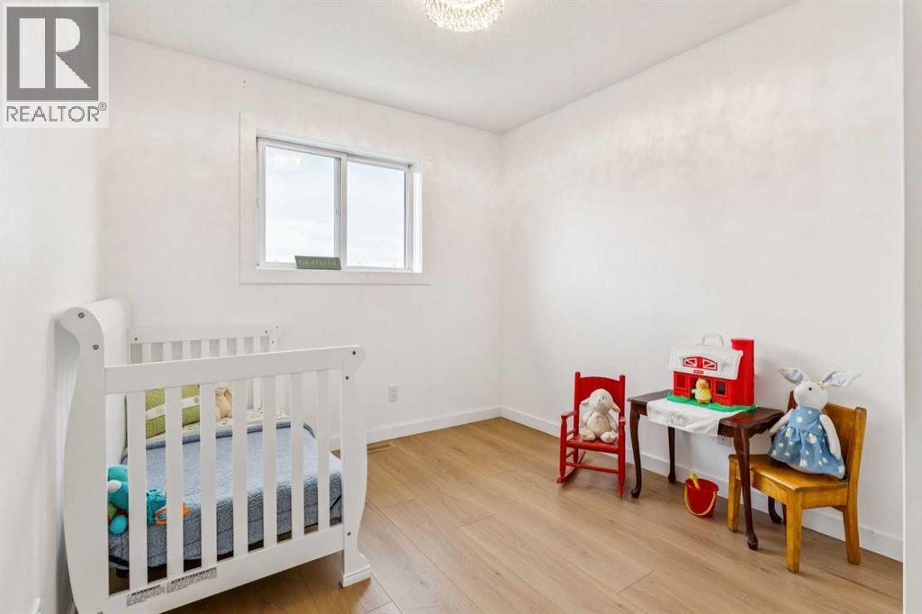 Photo 21 of 159 Country Hills Crescent Nw, Calgary AB