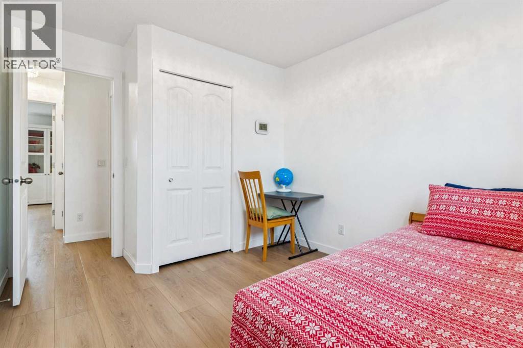 Photo 20 of 159 Country Hills Crescent Nw, Calgary AB
