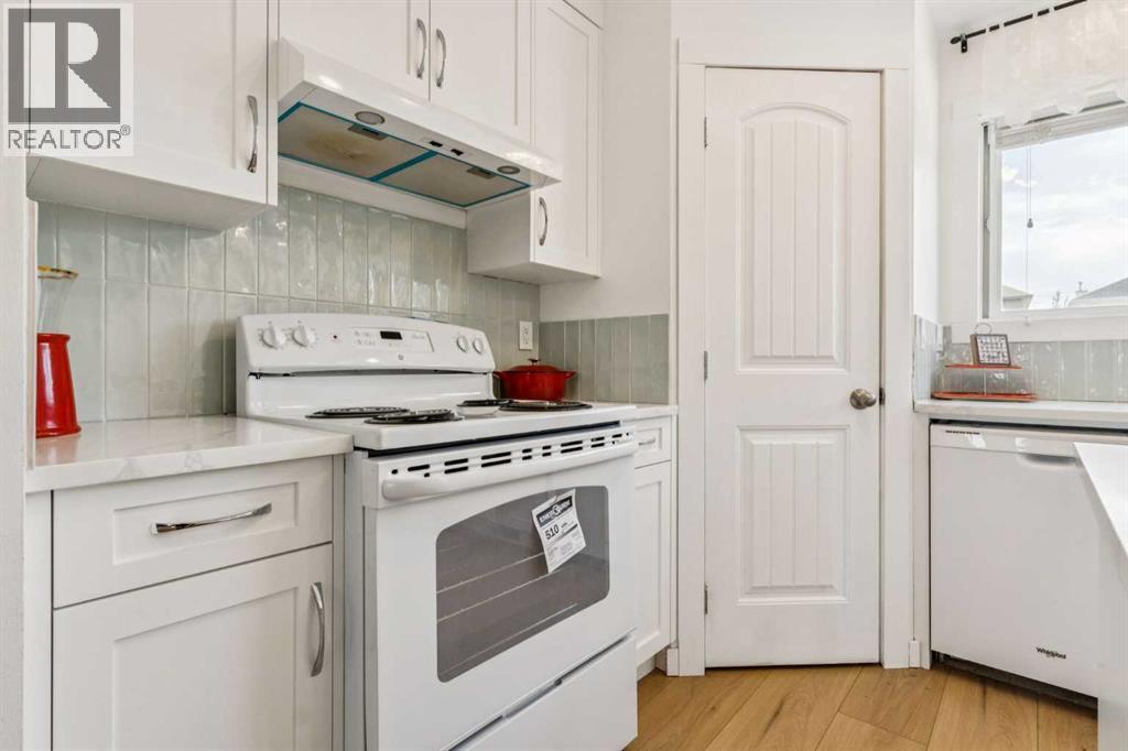 Photo 4 of 159 Country Hills Crescent Nw, Calgary AB