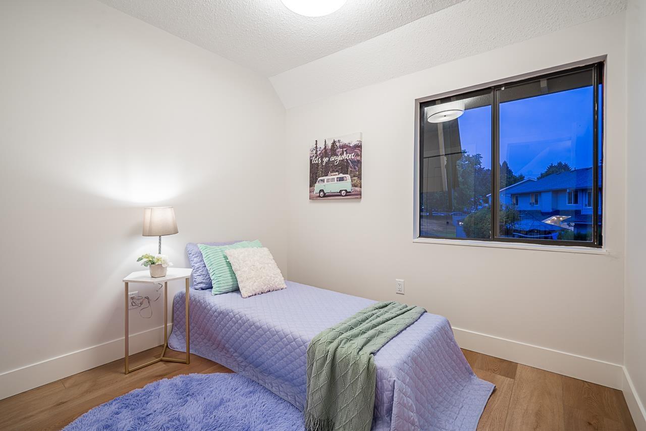 Photo 24 of 26886 32 Avenue, Langley BC