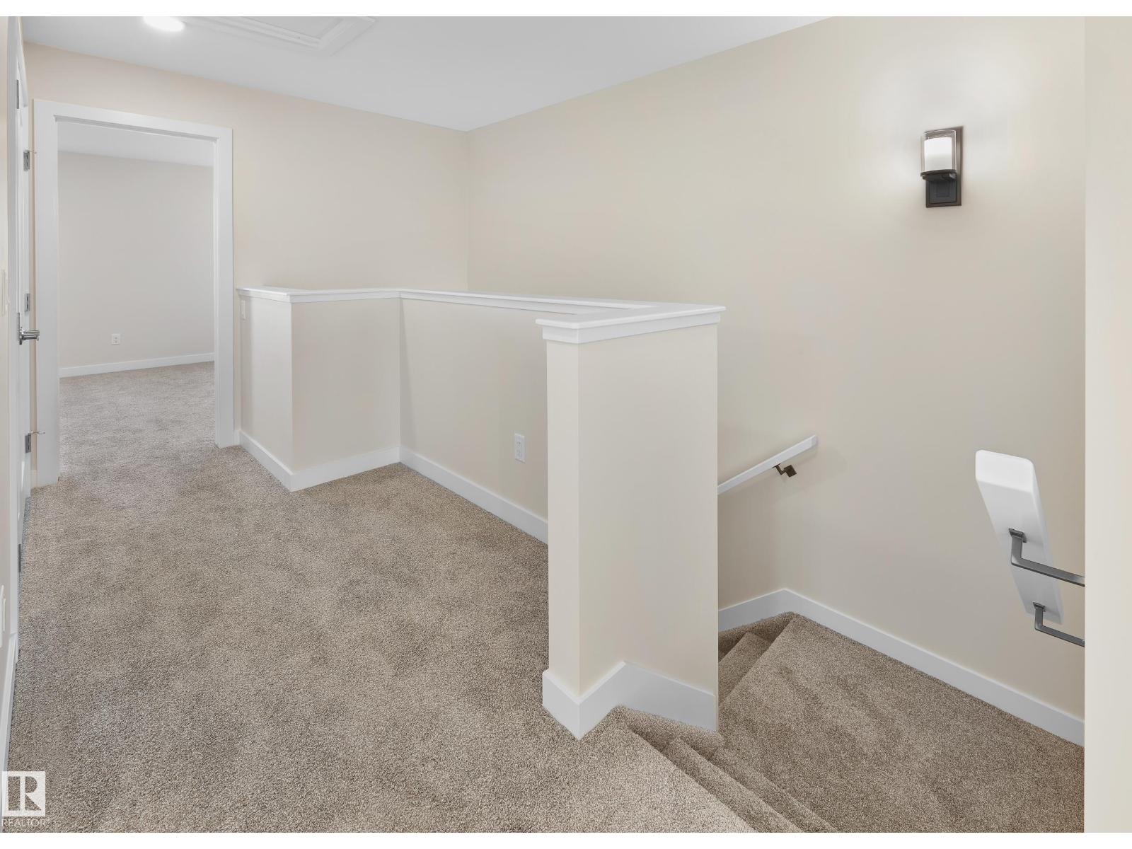 Photo 17 of 9336 221 St Nw, Edmonton AB