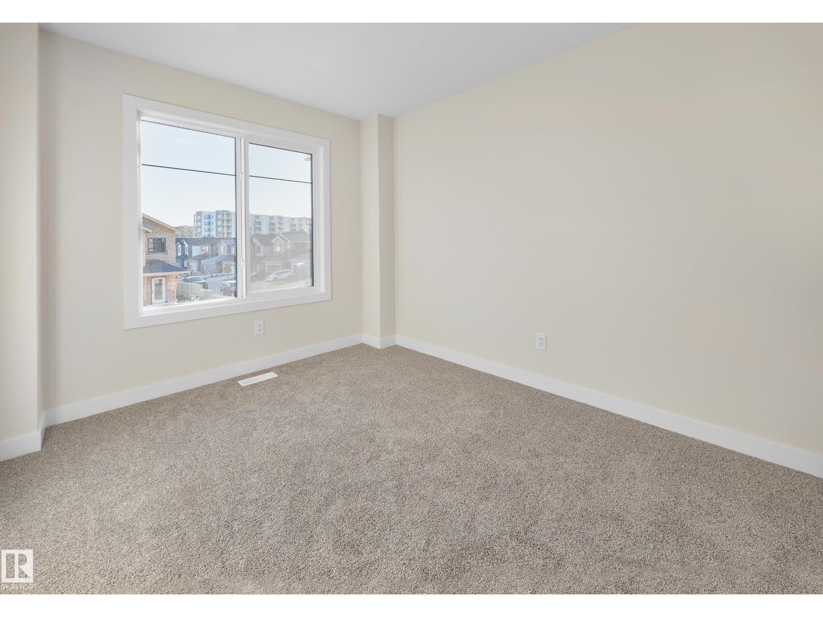 Photo 24 of 9336 221 St Nw, Edmonton AB
